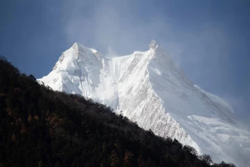 First Manaslu view