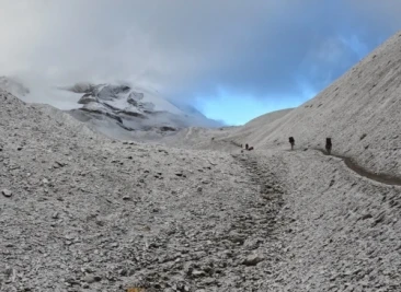approaching high camp