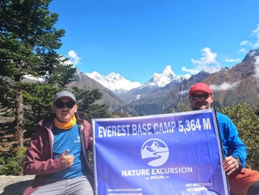 exploring everest view