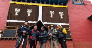family trip to amadablam