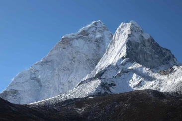 mount amadablam