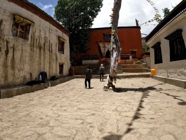 Nar Gompa