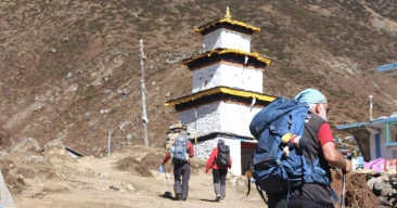 Trekking to Samdo